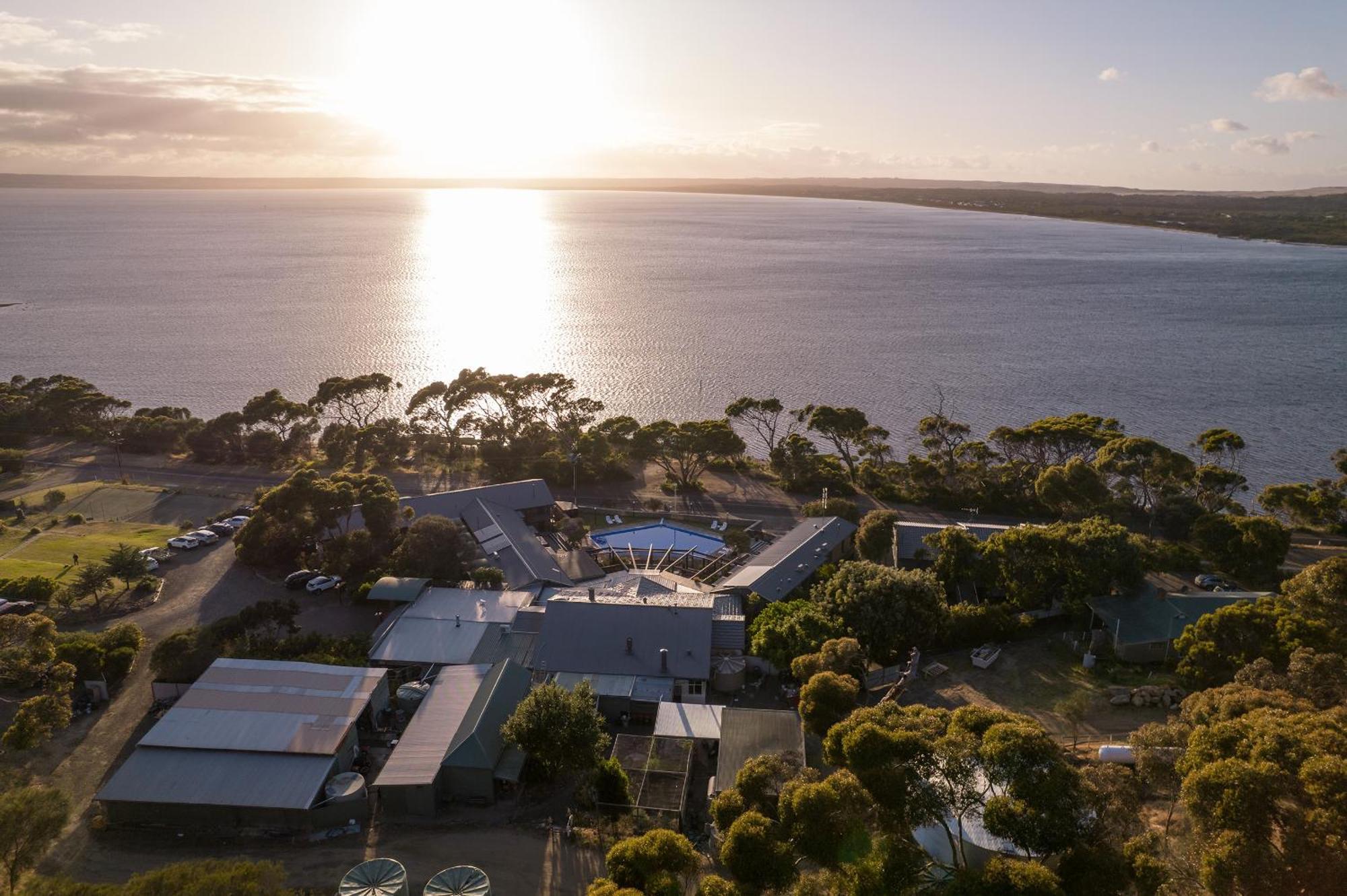 Mercure Kangaroo Island Lodge American River Экстерьер фото